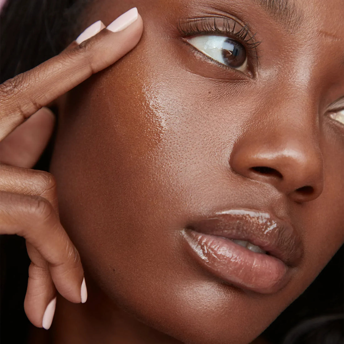 The Benefits of Hyaluronic Acid: Why Your Skin Will Love This Hydration Hero- People Pleaser Co.